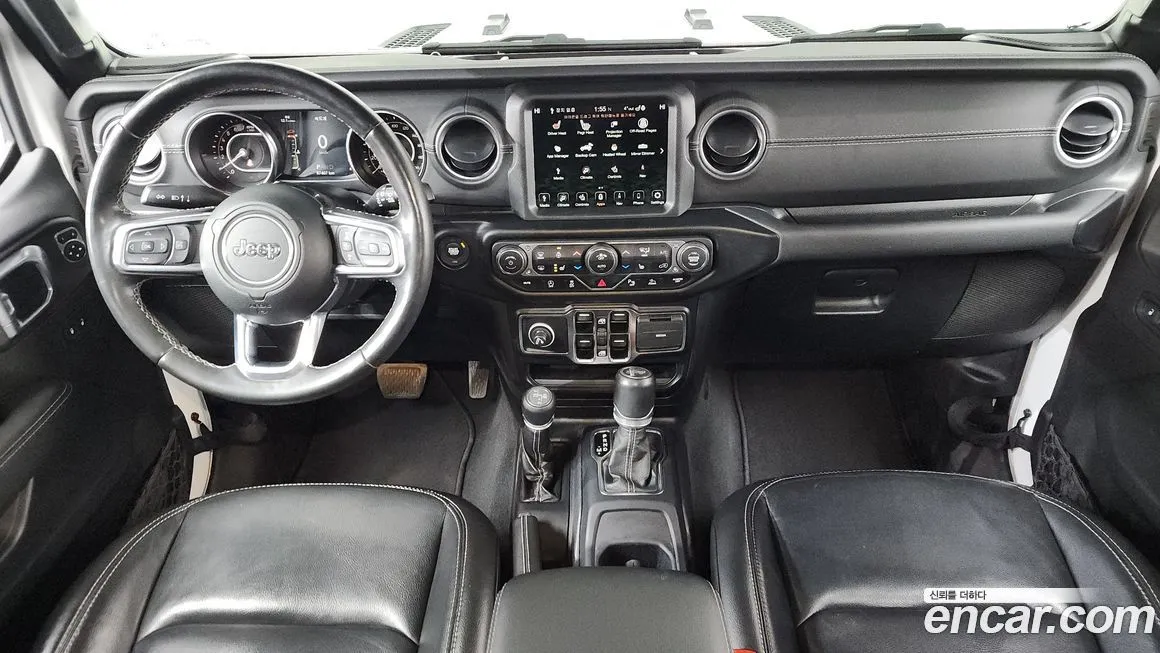 Jeep Wrangler — фото 9