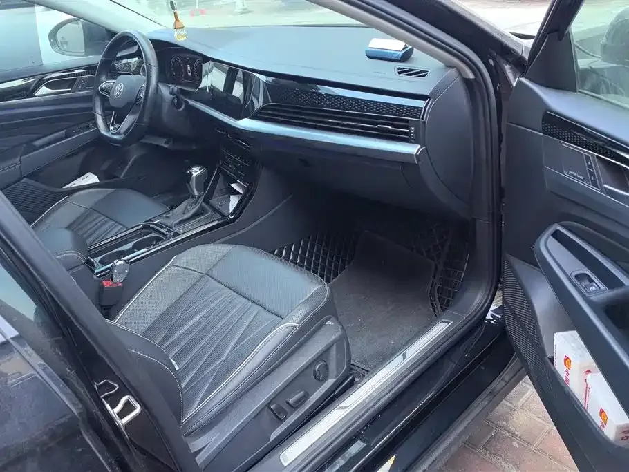 Volkswagen Passat — фото 7