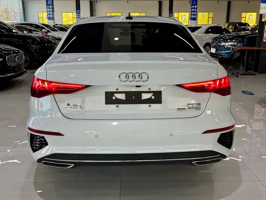 Audi A3 — фото 2