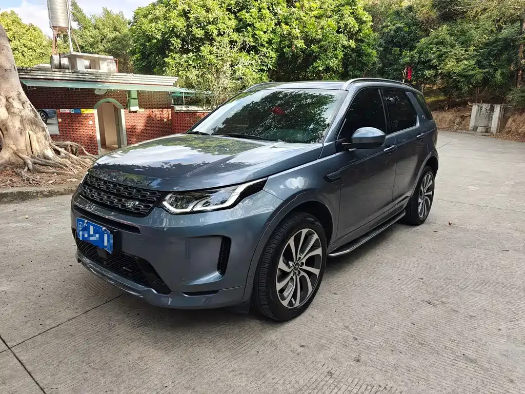 Land Rover Discovery Sport — фото 1