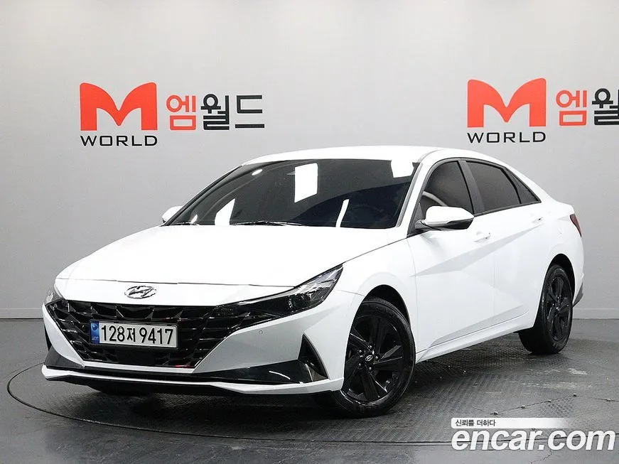 Hyundai AVANTE — фото 1