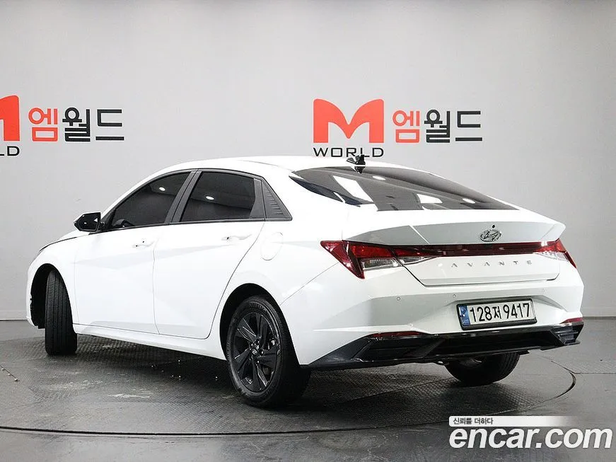 Hyundai AVANTE — фото 3