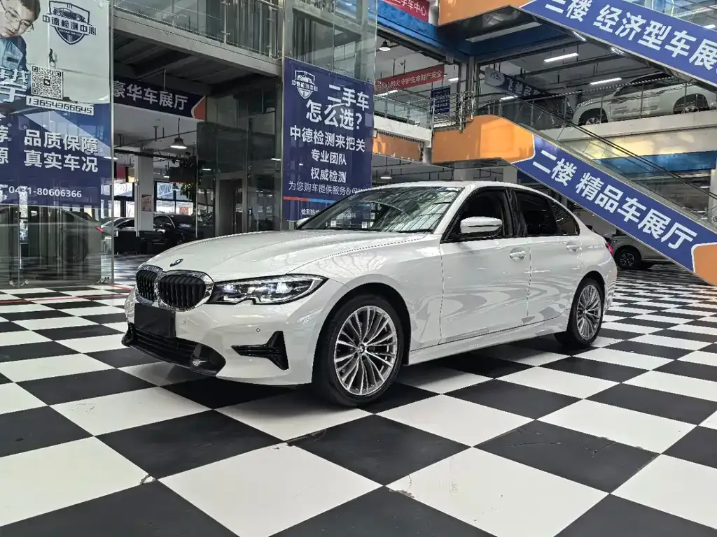 BMW 3 Series — фото 1