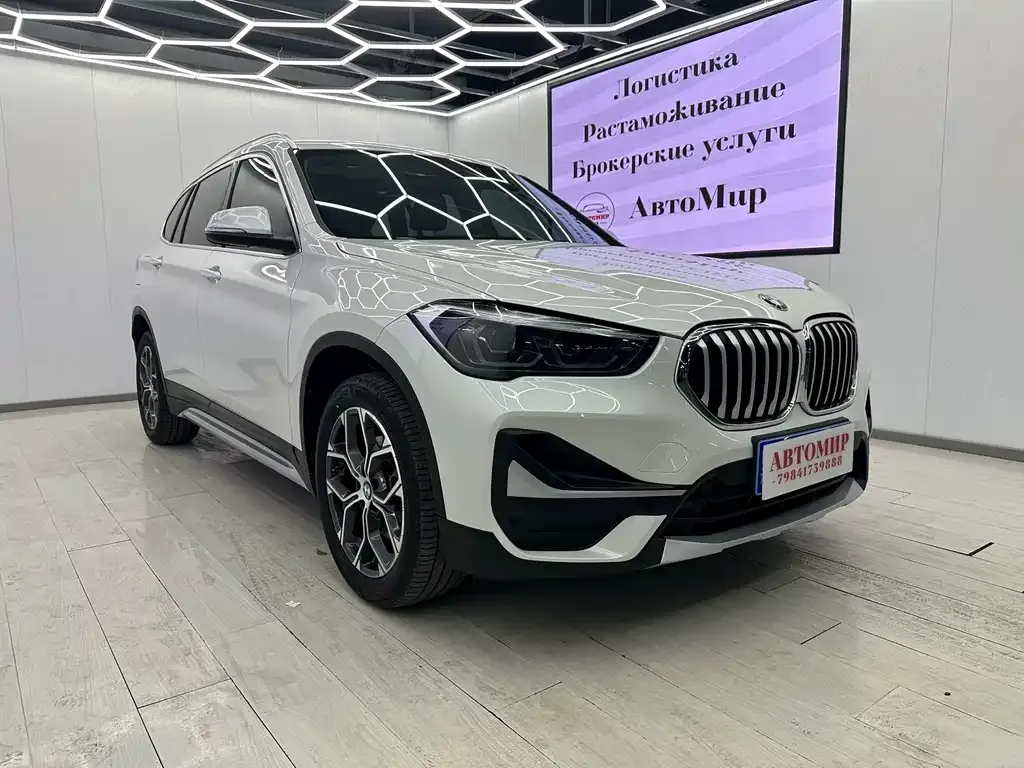 BMW X1 — фото 10