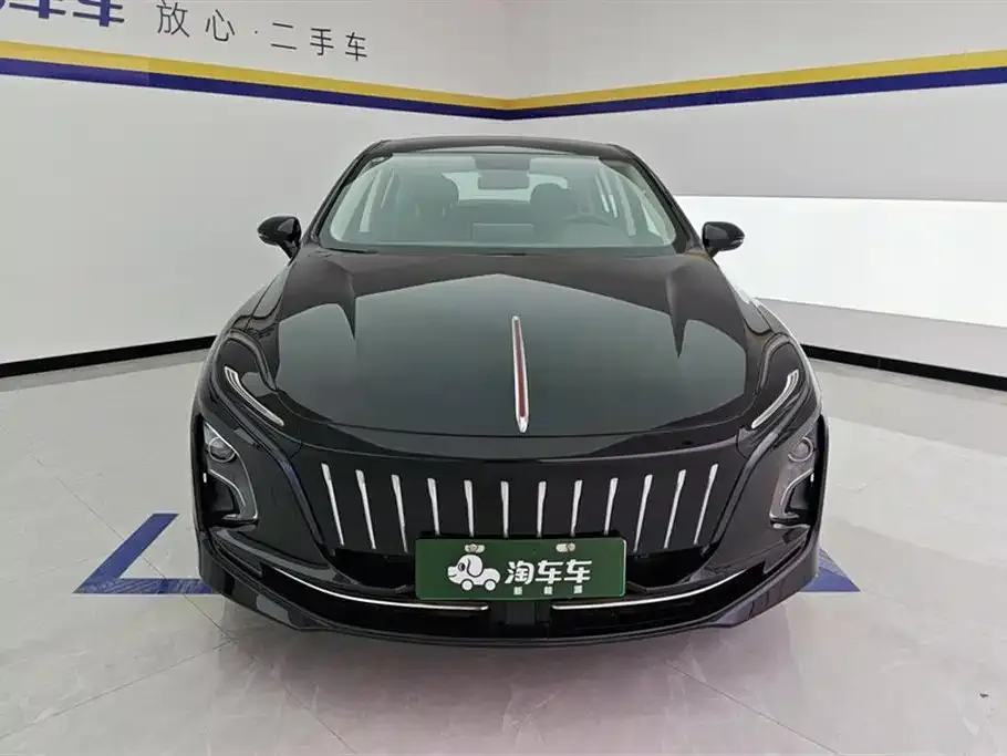 Hongqi E-QM5 — фото 3