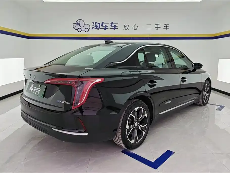 Hongqi E-QM5 — фото 2