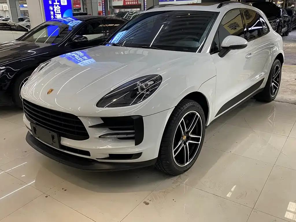 Porsche Macan — фото 1
