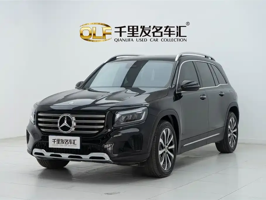 Mercedes-Benz GLB — фото 1
