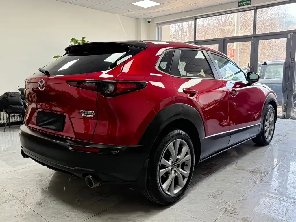 Mazda CX-30 — фото 10