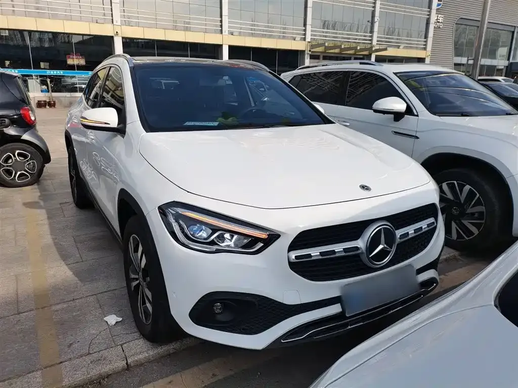 Mercedes-Benz GLA — фото 10