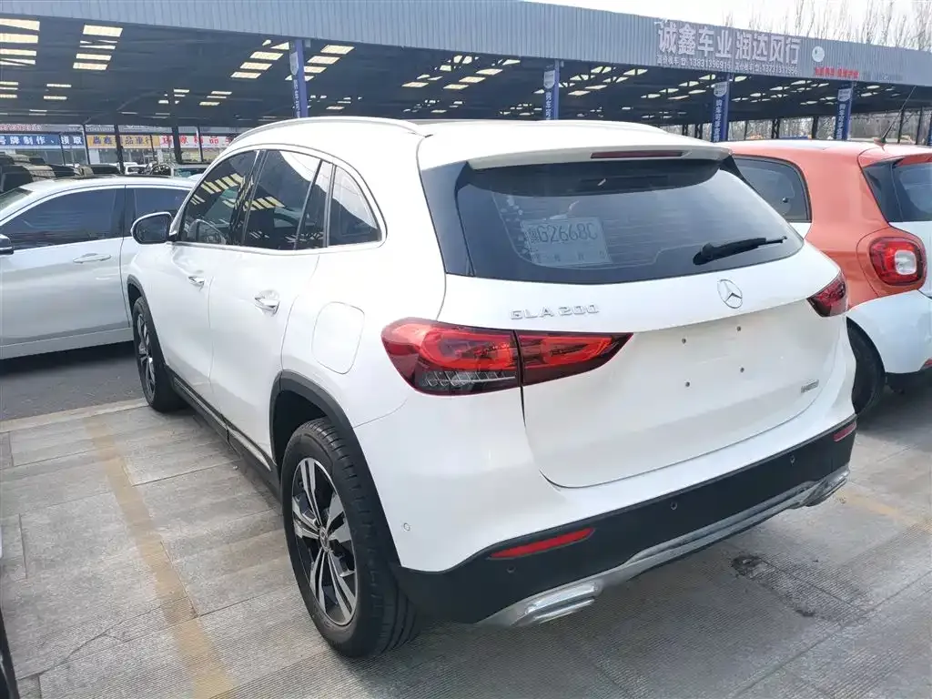 Mercedes-Benz GLA — фото 9