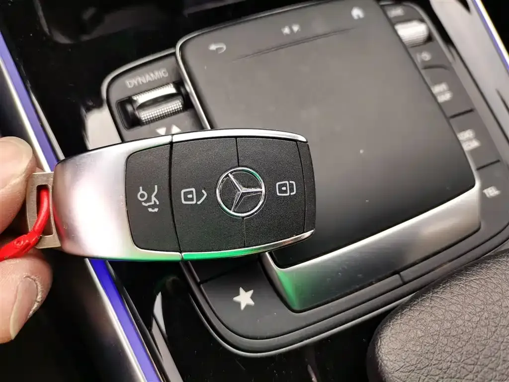 Mercedes-Benz GLA — фото 7