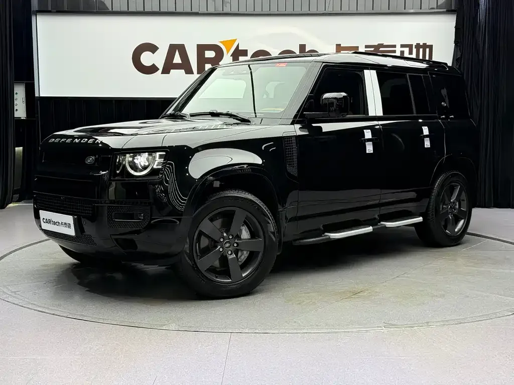 Land Rover Defender — фото 1