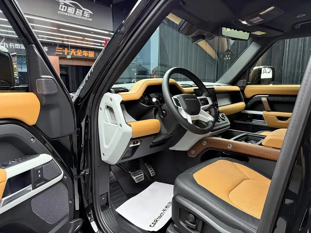 Land Rover Defender — фото 6