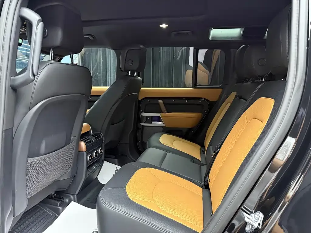 Land Rover Defender — фото 9