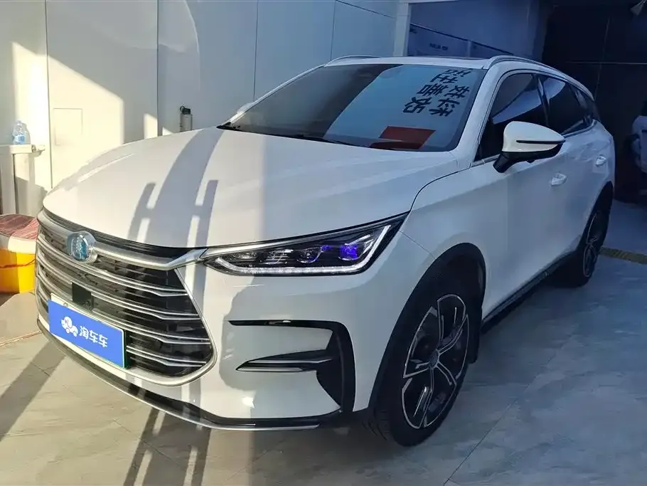 BYD Tang New Energy — фото 1