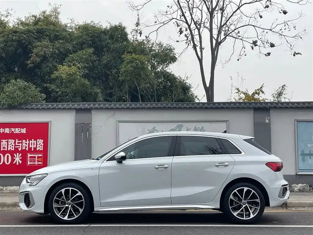 Audi A3 — фото 2