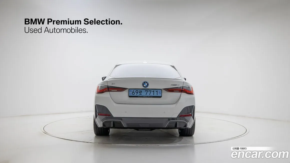 BMW i4 — фото 5
