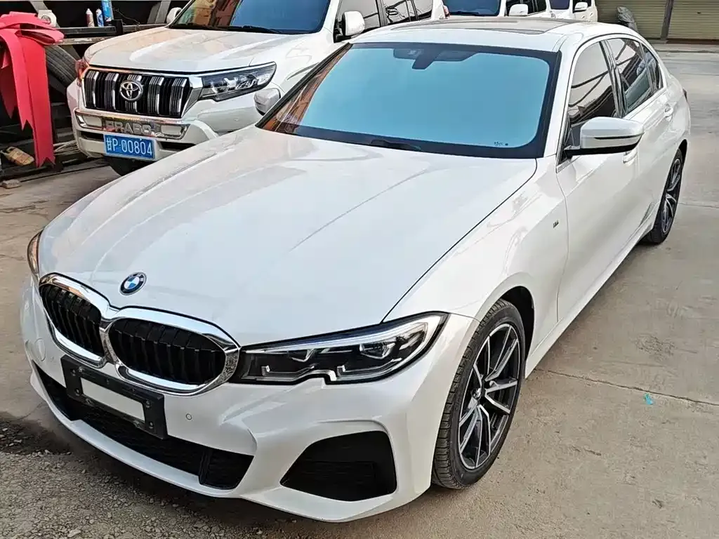 BMW 3 Series — фото 1