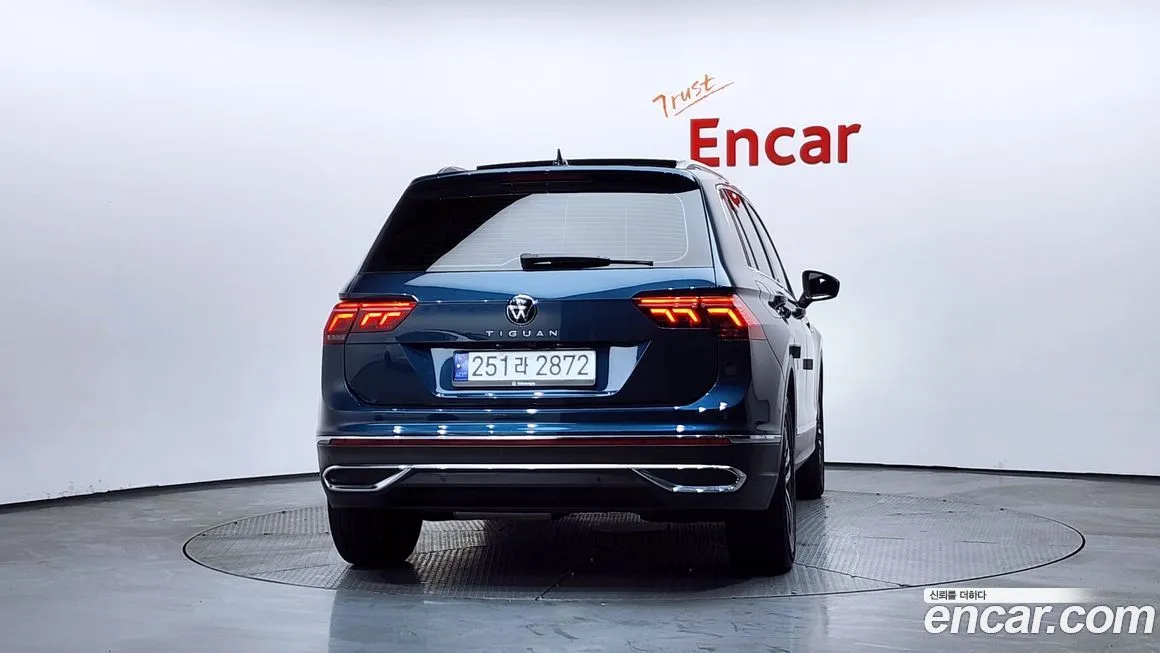 Volkswagen Tiguan — фото 2