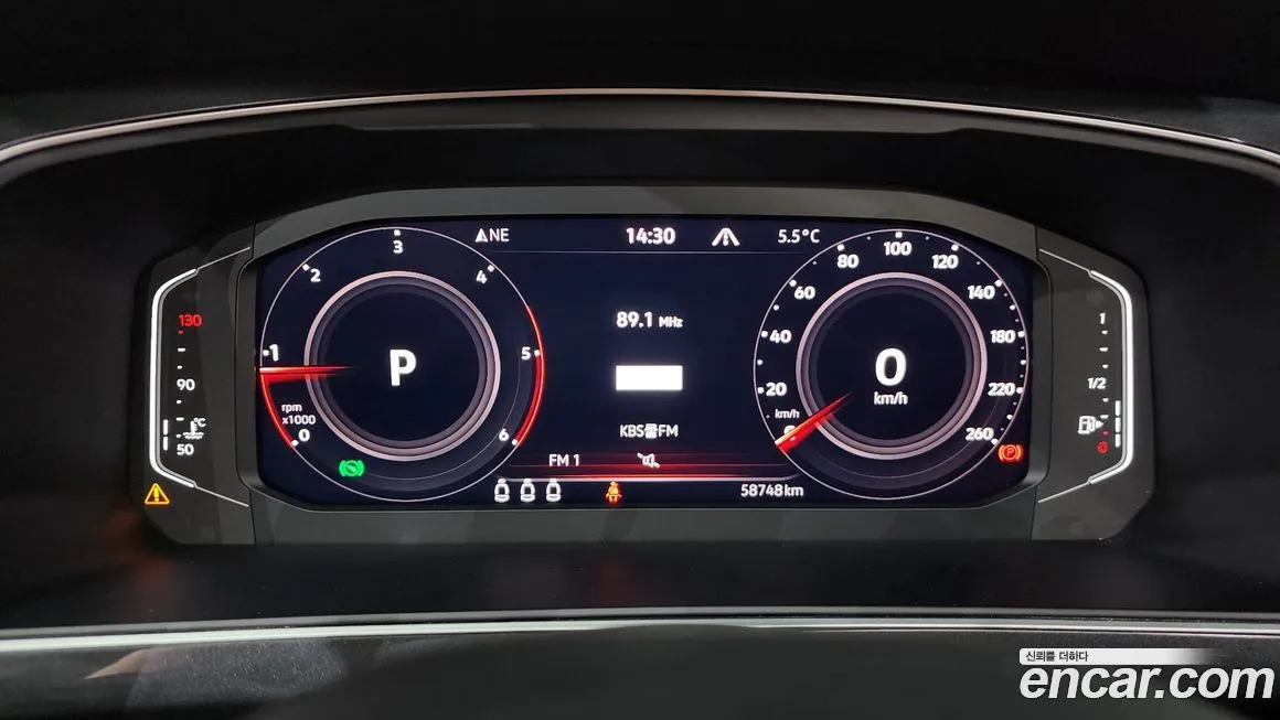 Volkswagen Tiguan — фото 8