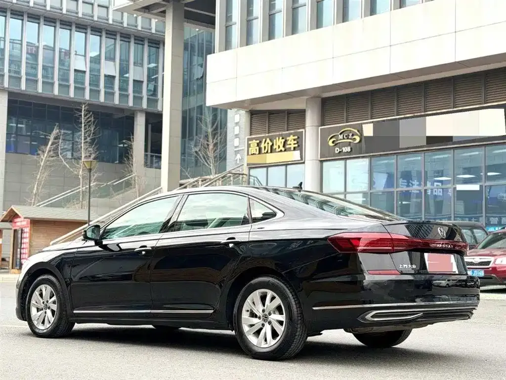 Volkswagen Passat — фото 5