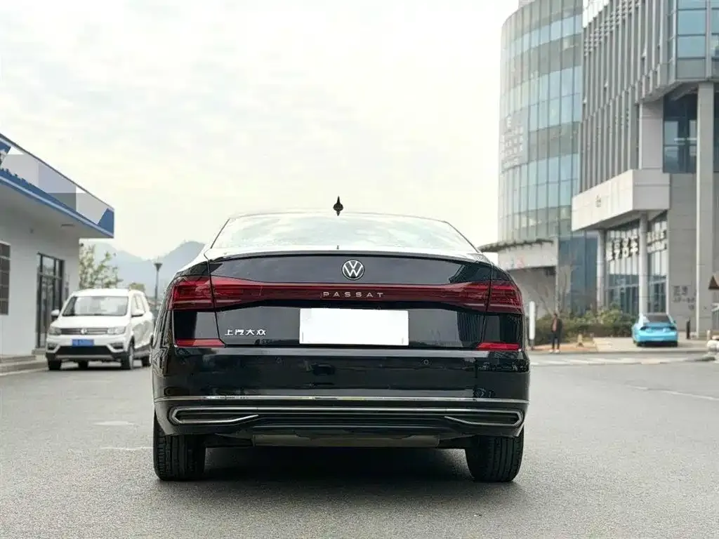 Volkswagen Passat — фото 2