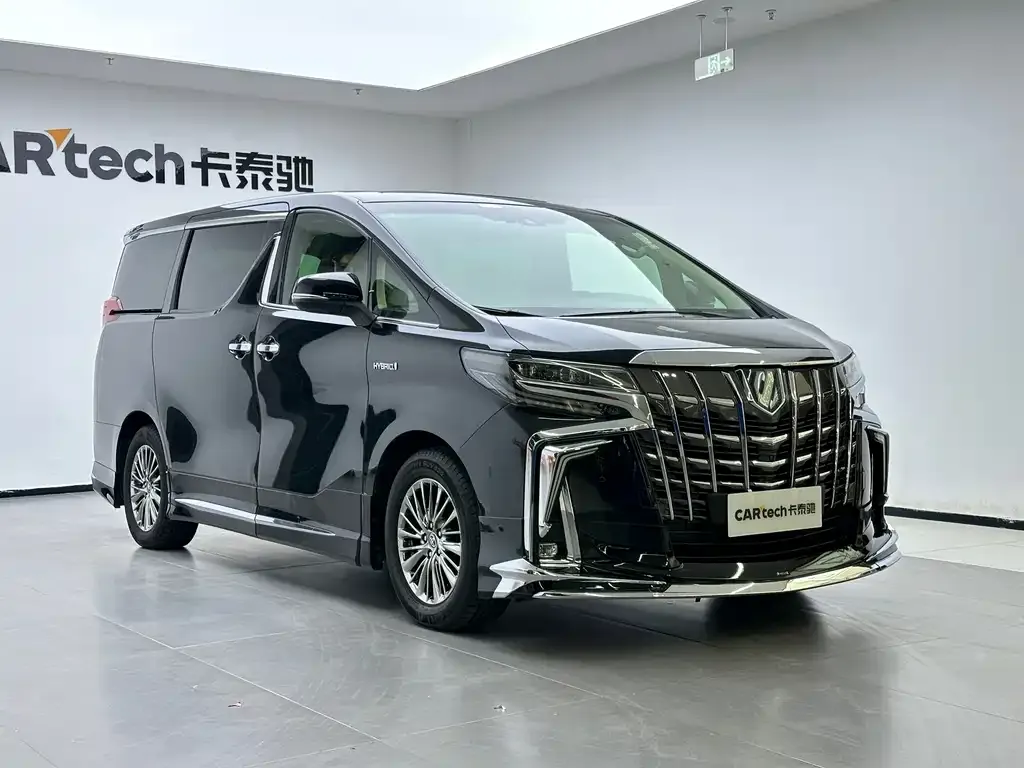 Toyota Alphard — фото 7