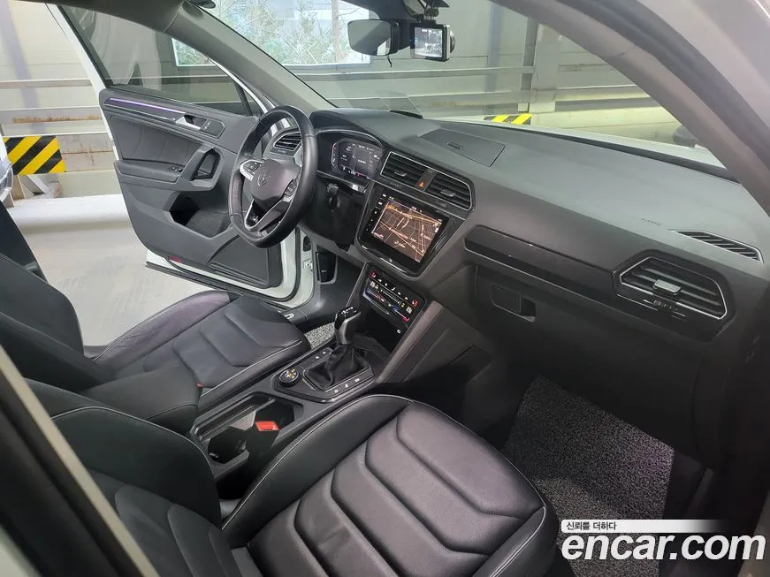 Volkswagen Tiguan — фото 4
