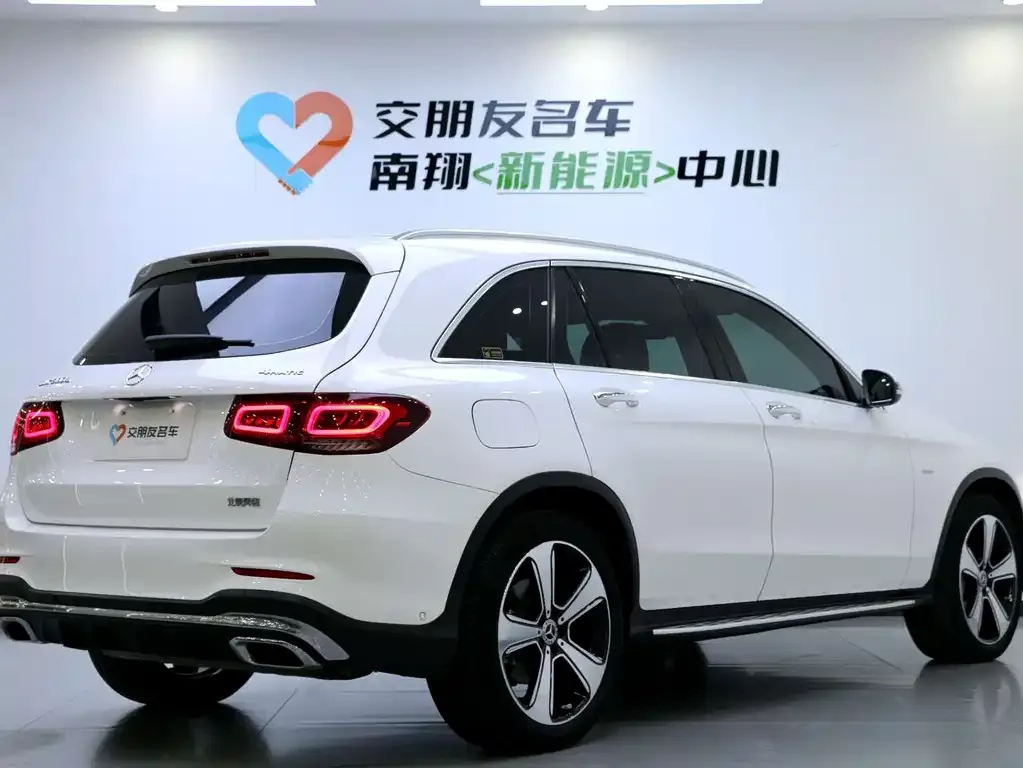 Mercedes-Benz GLC — фото 2