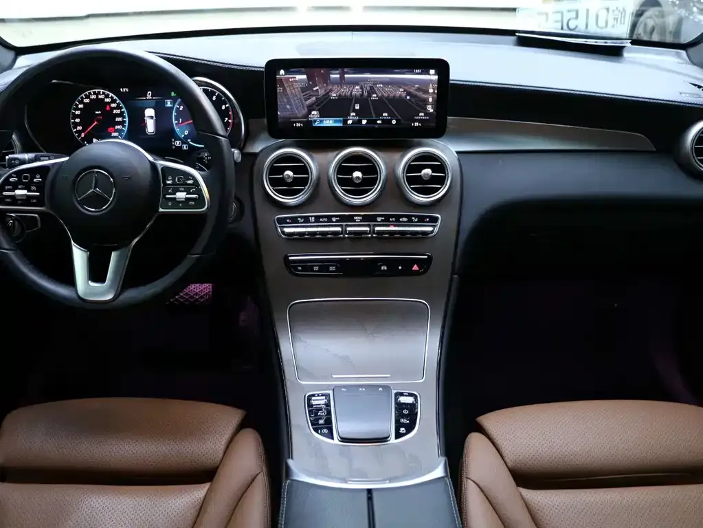 Mercedes-Benz GLC — фото 10