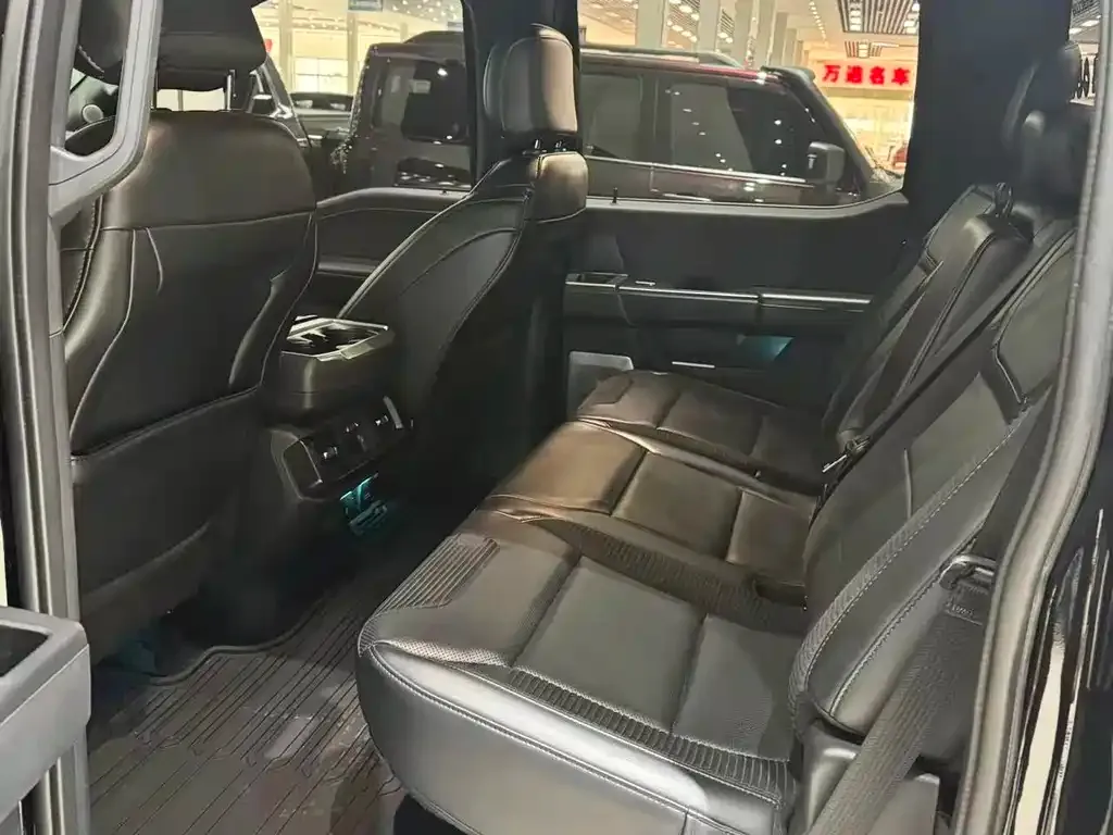 Ford F-150 Raptor — фото 2