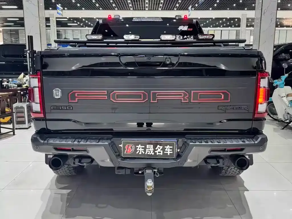 Ford F-150 Raptor — фото 9