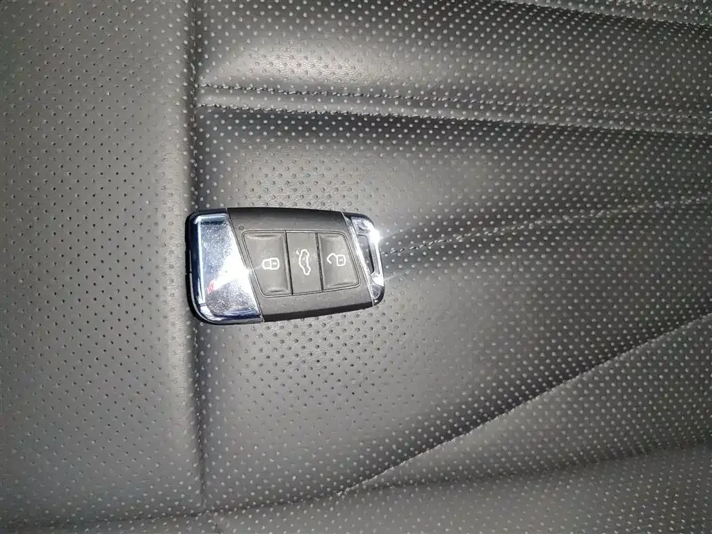 Volkswagen Passat — фото 6