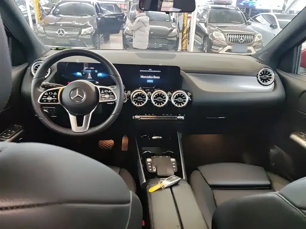 Mercedes-Benz GLA — фото 7