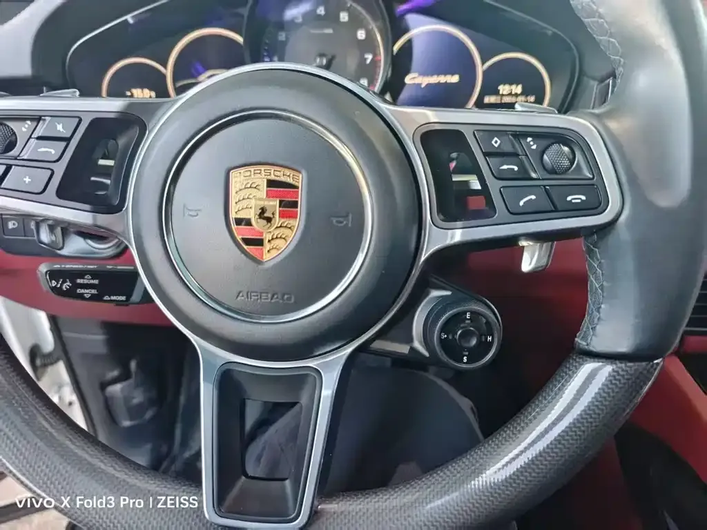Porsche Cayenne Hybrid — фото 7