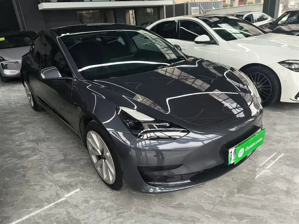 Tesla Model 3 — фото 6
