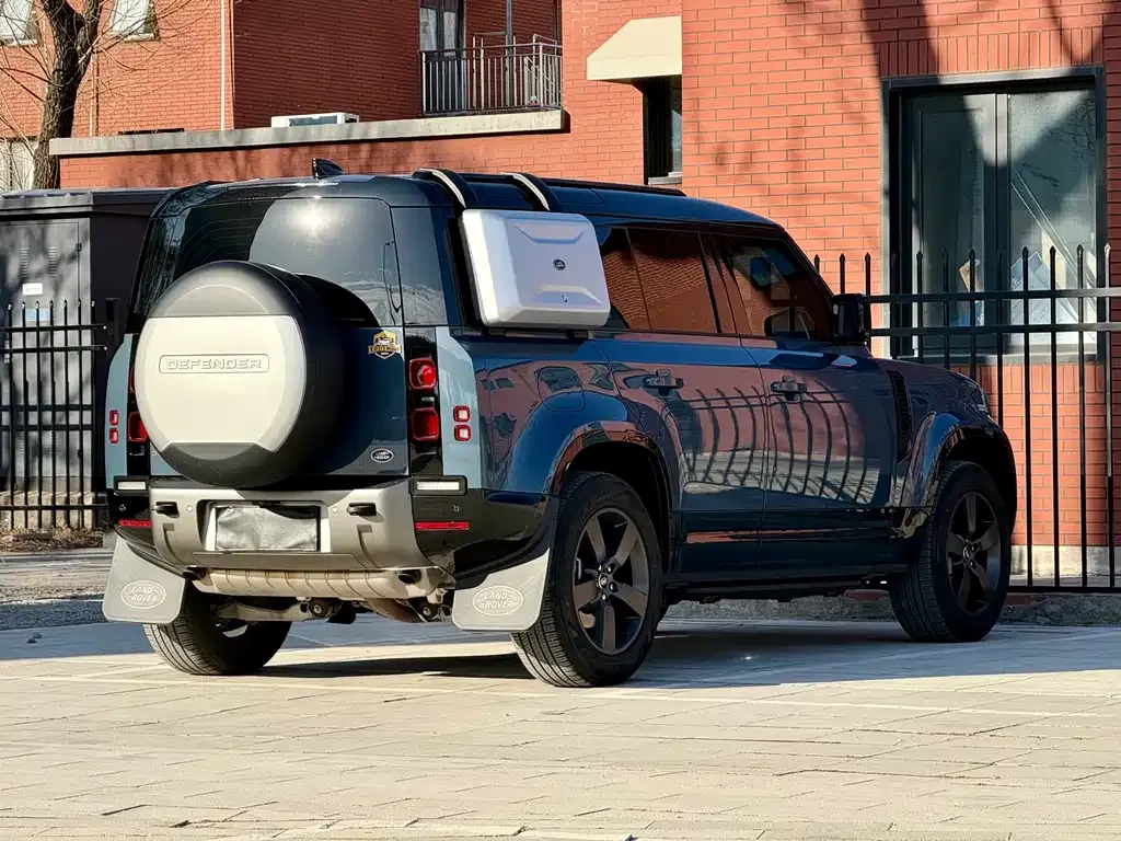 Land Rover Defender — фото 2