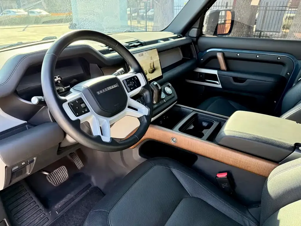 Land Rover Defender — фото 5