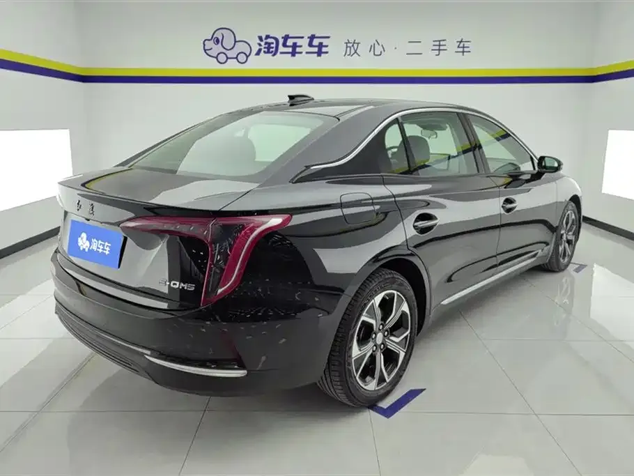 Hongqi E-QM5 — фото 9