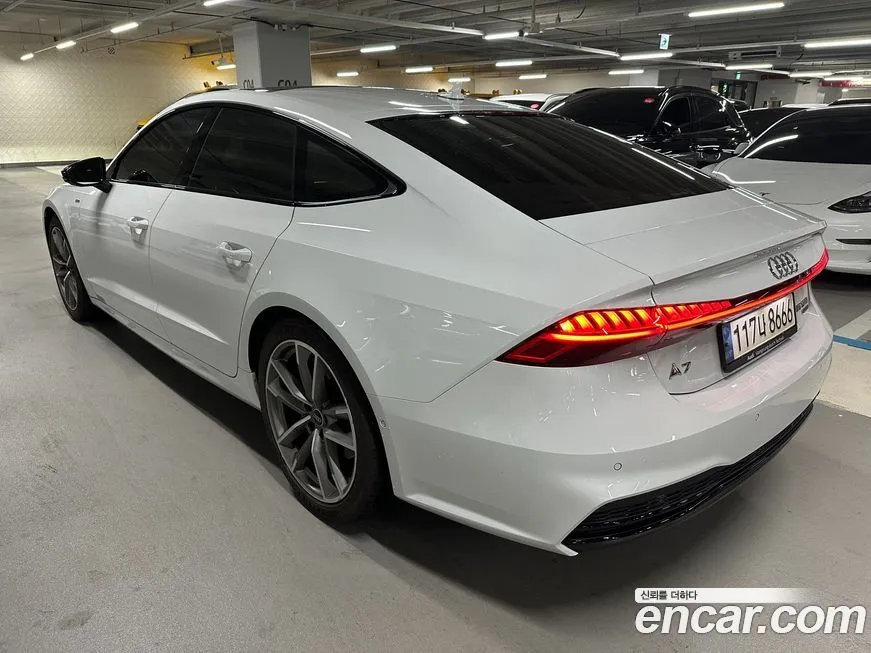 Audi A7 — фото 2