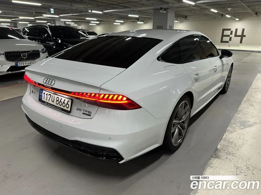 Audi A7 — фото 7