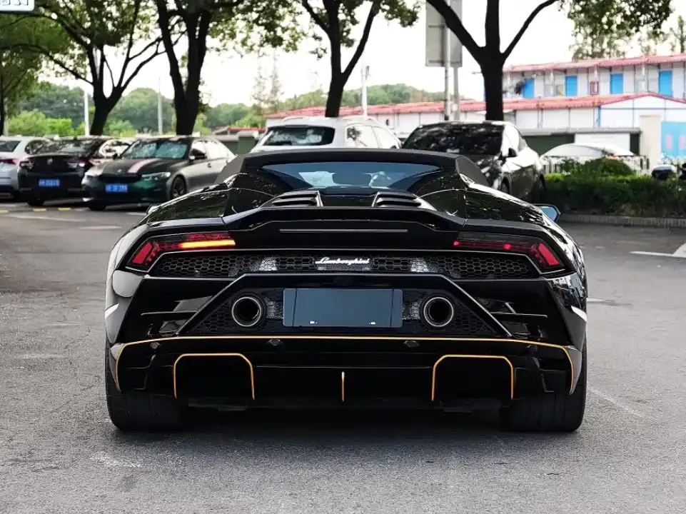 Lamborghini Huracan — фото 10