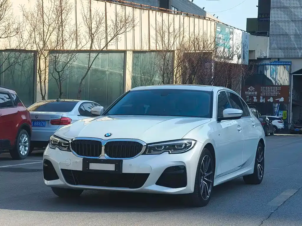 BMW 3 Series — фото 1