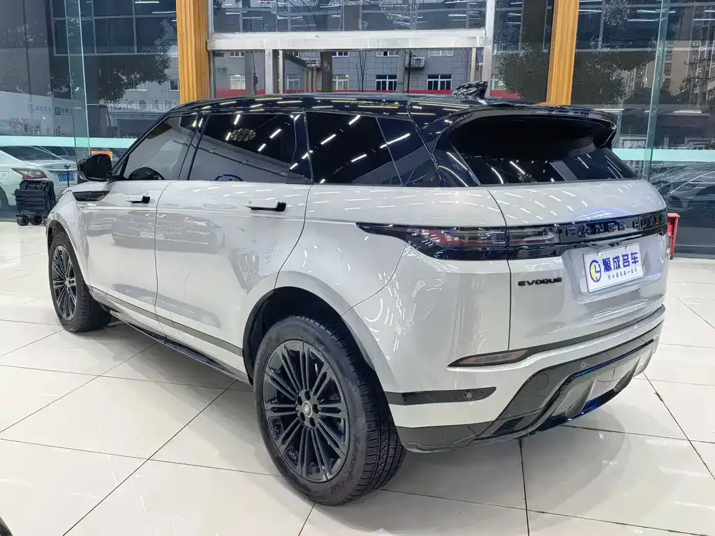 Land Rover Evoque — фото 2