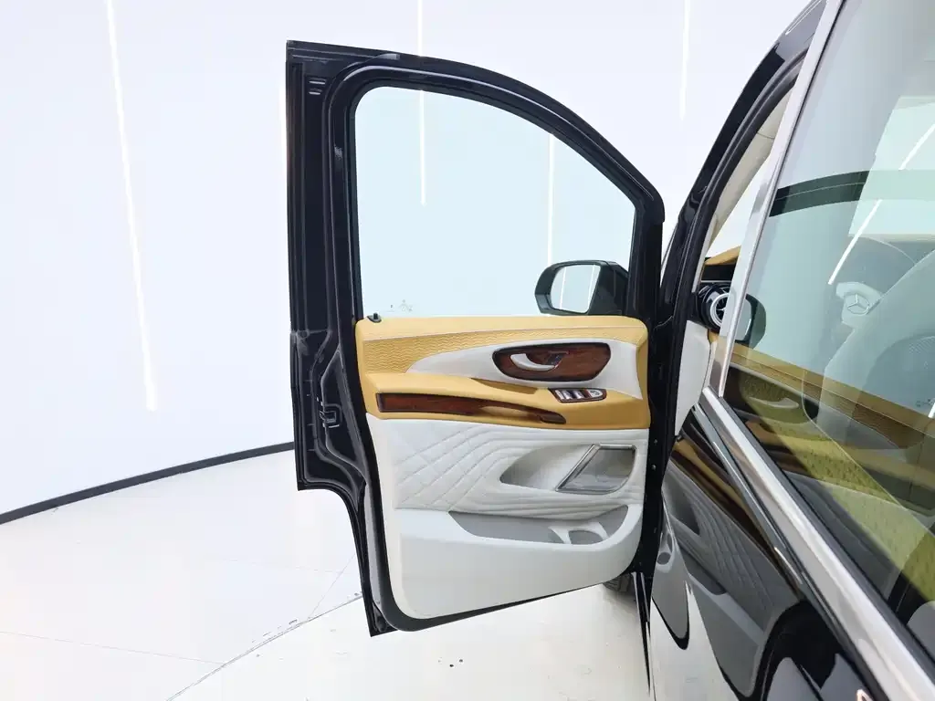 Mercedes-Benz Vito — фото 10