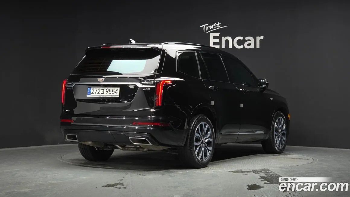 Cadillac XT6 — фото 8