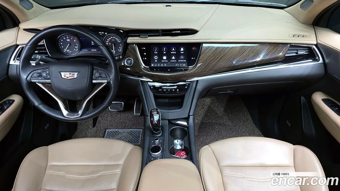 Cadillac XT6 — фото 7