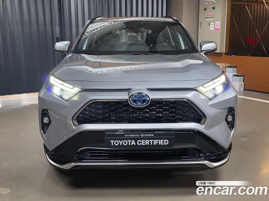 Toyota RAV4 — фото 3