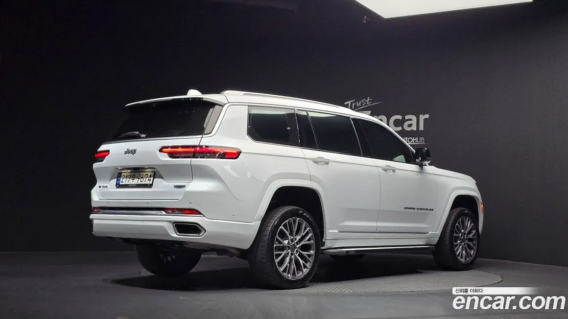 Jeep Cherokee — фото 4